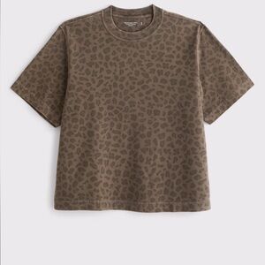 Abercrombie & Fitch Premium heavyweight cropped tee leopard / cheetah